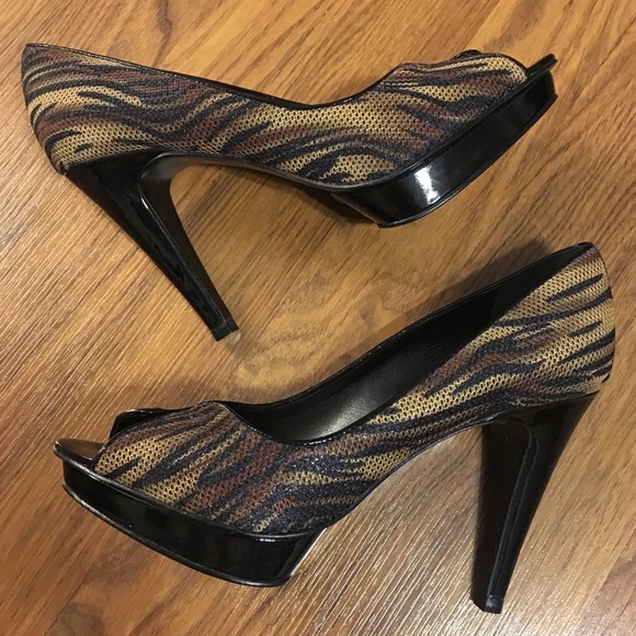 Carlos Santana Shoes - Carlos by Carlos Santana “Pleasure” heels size 7.5